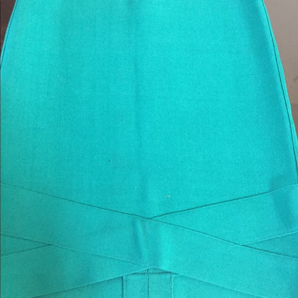 Xs bebe bodycon skirt.